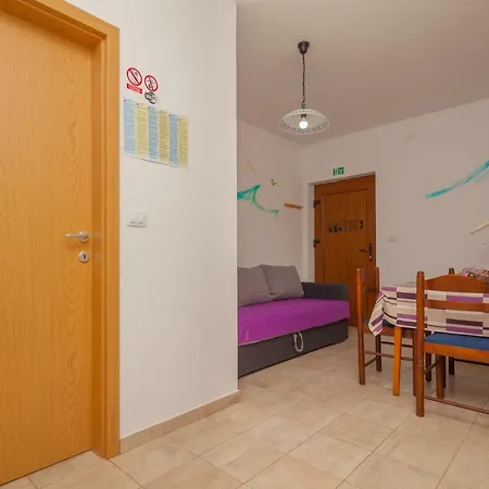 Apartment Miramare *