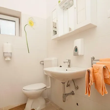 Apartment Miramare *
