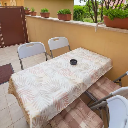 Miramare Apartment *