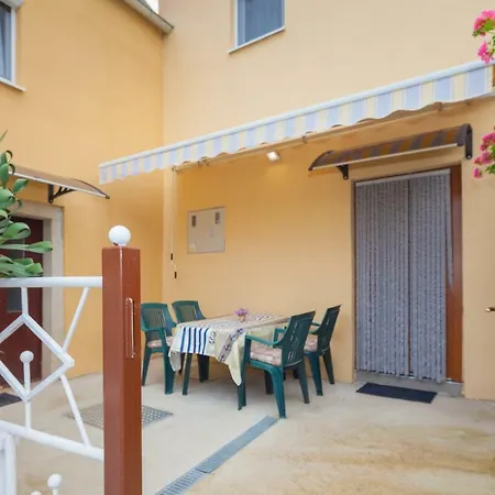 Apartment Miramare